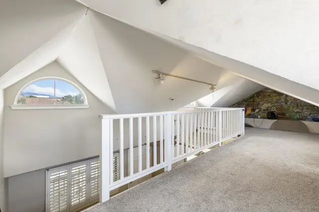 Listing Image for 2058 Kanoe St 2c 11 of 27