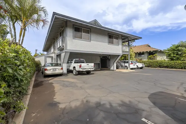 Listing Image for 2058 Kanoe St 2c 13 of 27