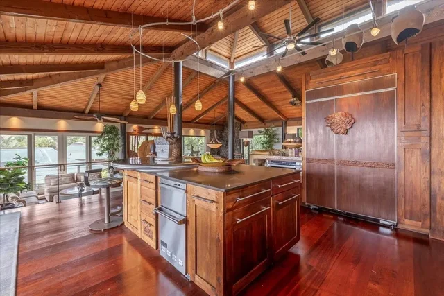 Listing Image for 744 Lanina Pl 10 of 50