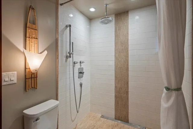 Listing Image for 744 Lanina Pl 33 of 50