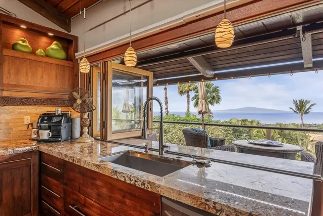 Listing Image for 744 Lanina Pl 9 of 50