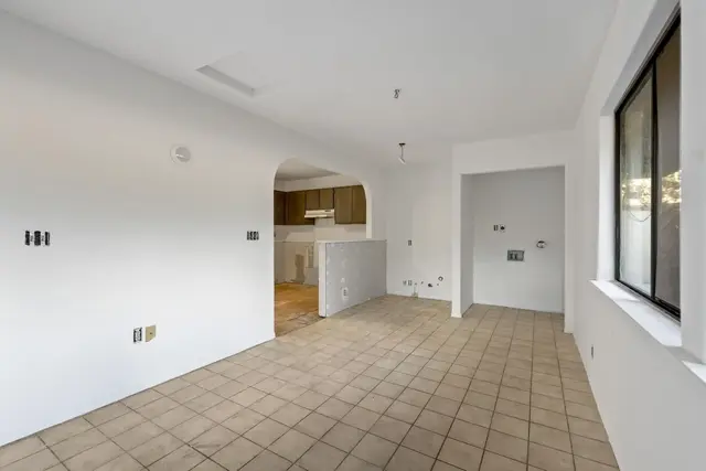 Listing Image for 754 Kumulani Dr 28 of 50