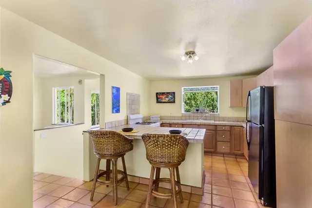 Listing Image for 404 Puniawa Rd 11 of 36