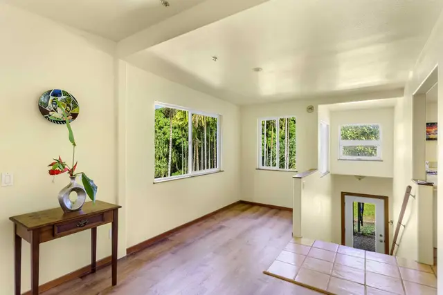 Listing Image for 404 Puniawa Rd 17 of 36
