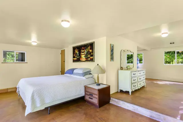Listing Image for 404 Puniawa Rd 21 of 36