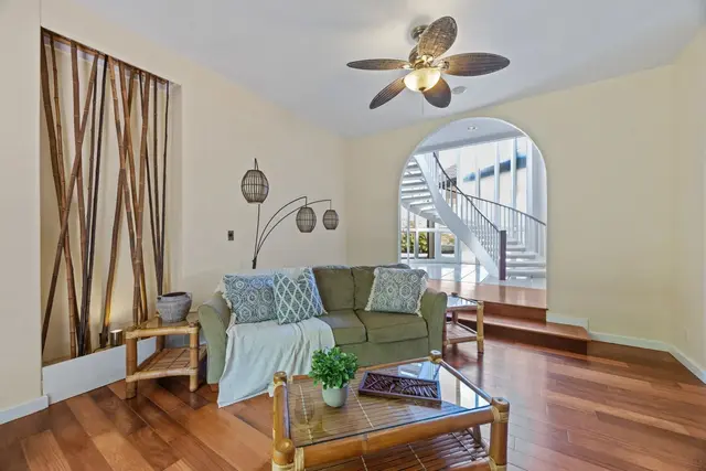 Listing Image for 1520 Kilinoe Pl 22 of 45