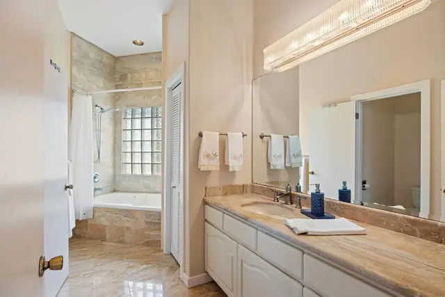 Listing Image for 1520 Kilinoe Pl 26 of 45