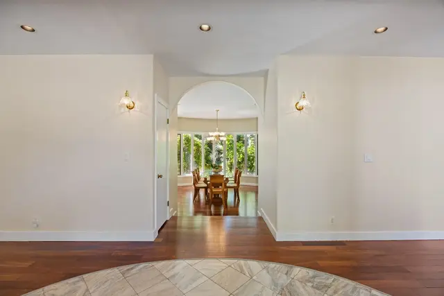 Listing Image for 1520 Kilinoe Pl 31 of 45