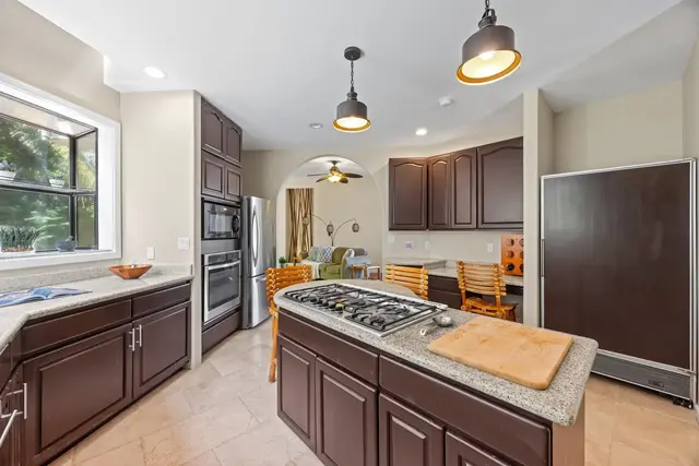Listing Image for 1520 Kilinoe Pl 8 of 45
