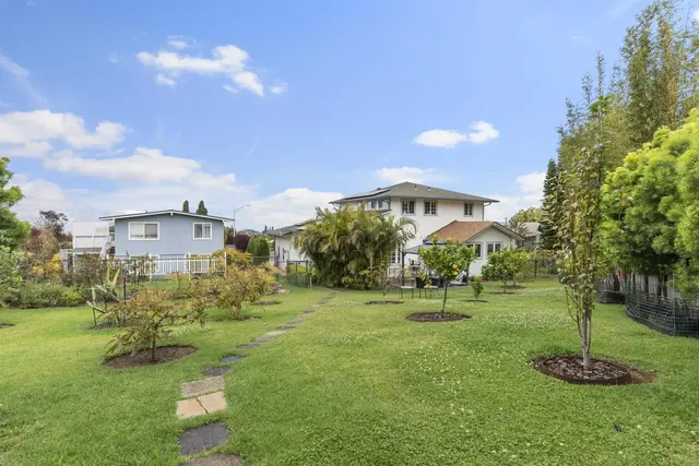 Listing Image for 83 Kulalani Dr 4 of 42
