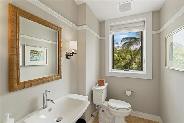 Listing Image for 1 Bay Dr 3503 25 of 45