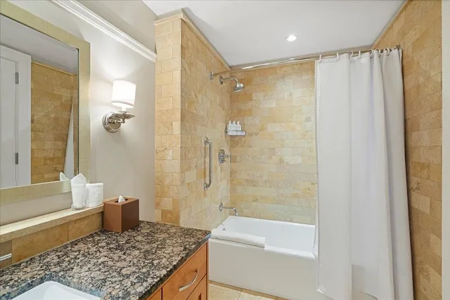 Listing Image for 1 Bay Dr 3503 44 of 45