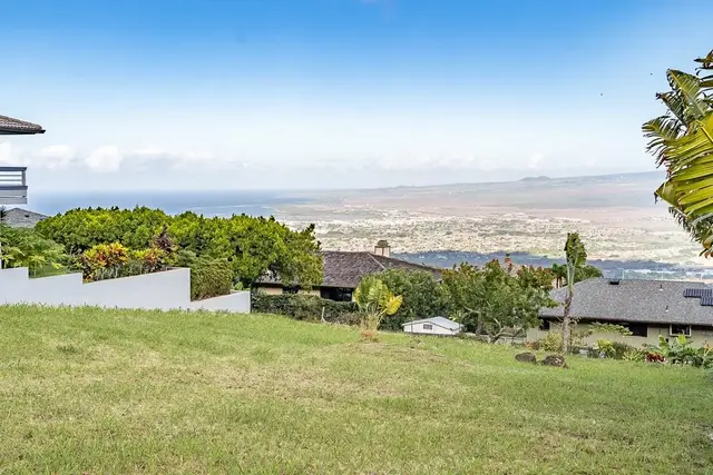 Listing Image for 551 Iiwi Way 124 13 of 23