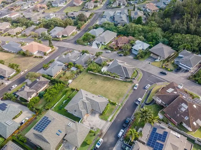 Listing Image for 551 Iiwi Way 124 17 of 23