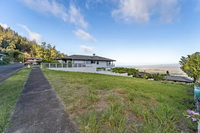 Listing Image for 551 Iiwi Way 124 9 of 23