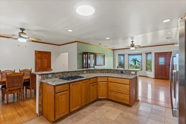 Listing Image for 37 Manu St 17 of 50