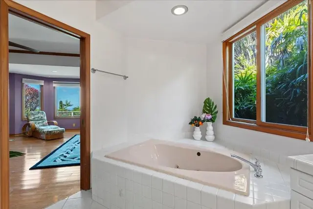 Listing Image for 37 Manu St 30 of 50