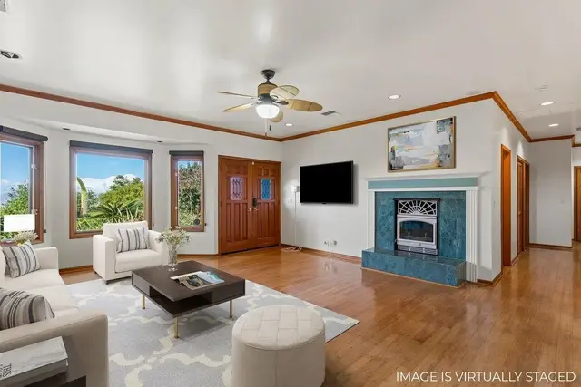 Listing Image for 37 Manu St 8 of 50