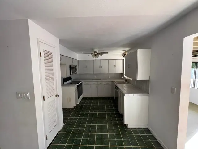 Listing Image for 1578 S Kihei Rd 14 of 50