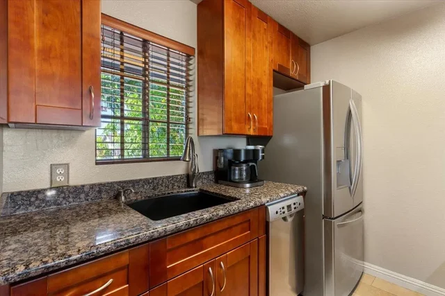 Listing Image for 160 Keonekai Rd 4202 12 of 32