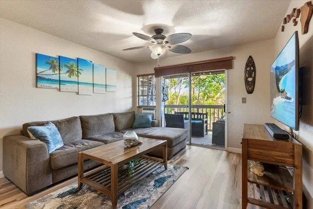 Listing Image for 160 Keonekai Rd 4202 2 of 32