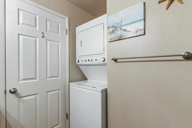 Listing Image for 160 Keonekai Rd 4202 27 of 32