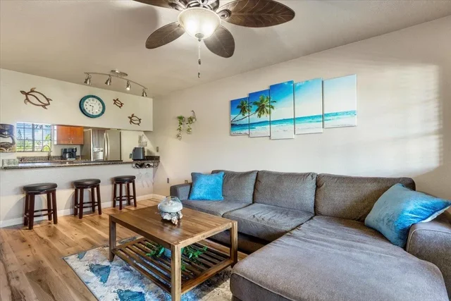 Listing Image for 160 Keonekai Rd 4202 3 of 32