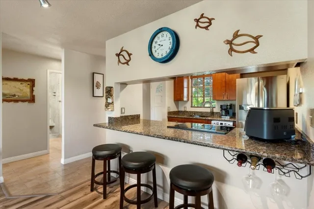 Listing Image for 160 Keonekai Rd 4202 7 of 32