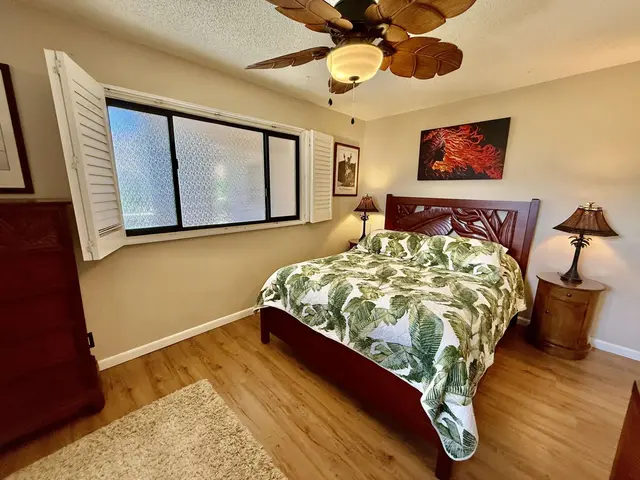 Listing Image for 70 Hauoli St 303 11 of 25