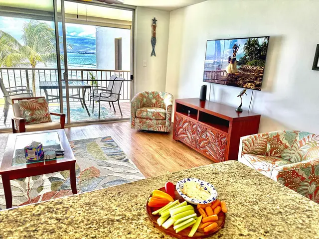 Listing Image for 70 Hauoli St 303 6 of 25