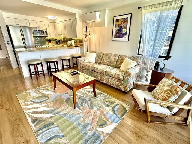 Listing Image for 70 Hauoli St 303 7 of 25