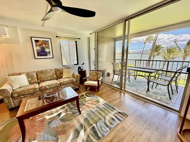 Listing Image for 70 Hauoli St 303 8 of 25