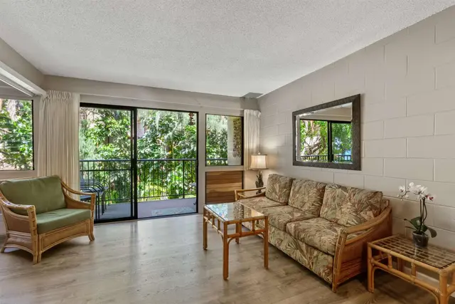 Listing Image for 280 Hauoli St B-17 25 of 50
