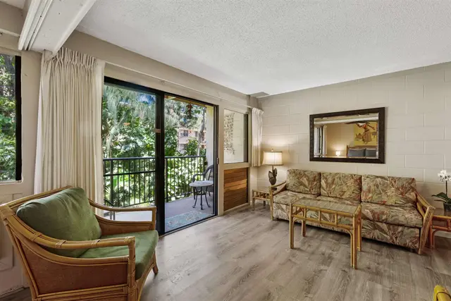Listing Image for 280 Hauoli St B-17 26 of 50