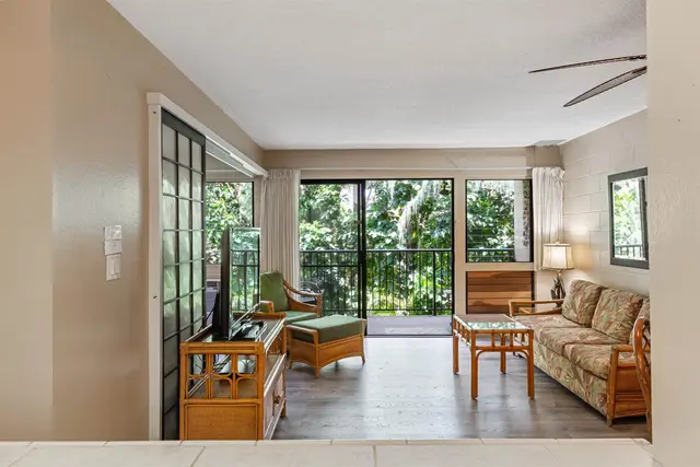 Listing Image for 280 Hauoli St B-17 33 of 50