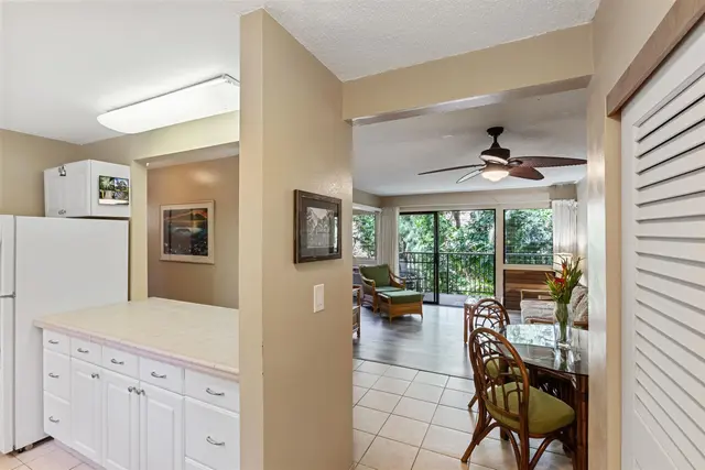 Listing Image for 280 Hauoli St B-17 38 of 50
