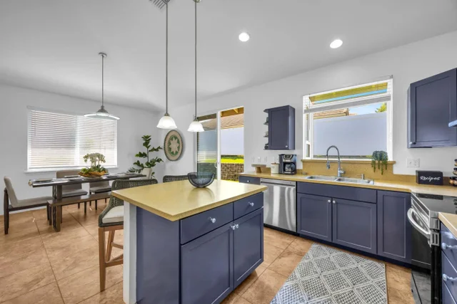 Listing Image for 70 Hoku Puhipaka St 12 of 47