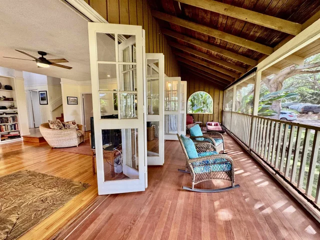 Listing Image for 100 Lio Pl E-2 11 of 32