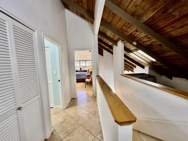 Listing Image for 100 Lio Pl E-2 25 of 32