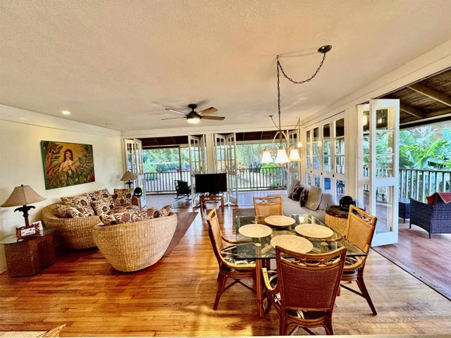 Listing Image for 100 Lio Pl E-2 6 of 32