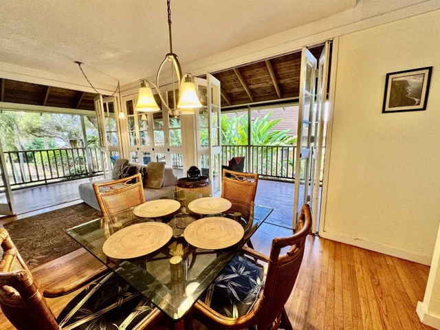 Listing Image for 100 Lio Pl E-2 7 of 32