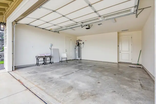 Listing Image for 177 Pua Kalaunu Loop 29 of 38