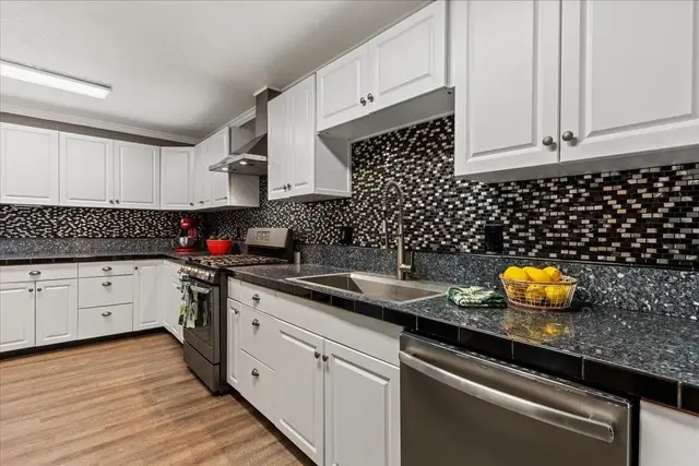 Listing Image for 1679 Kahakai St 8 of 50