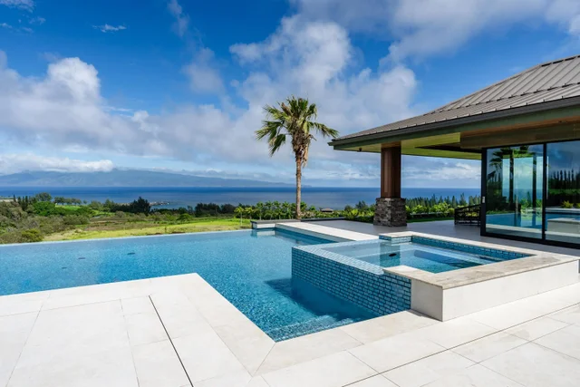 Listing Image for 210 Naio Pl 12 of 50