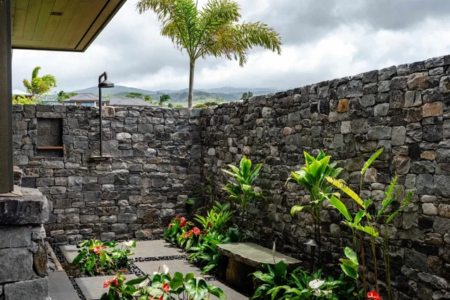 Listing Image for 210 Naio Pl 28 of 50