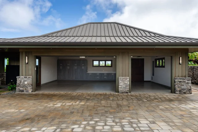 Listing Image for 210 Naio Pl 44 of 50