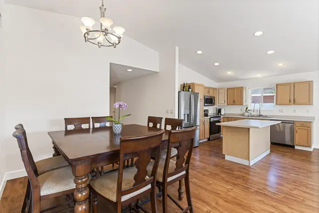 Listing Image for 35 Polale St 14 of 36