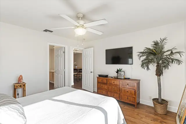Listing Image for 35 Polale St 20 of 36