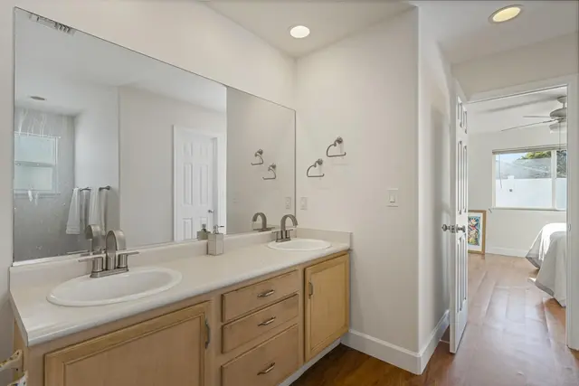 Listing Image for 35 Polale St 22 of 36