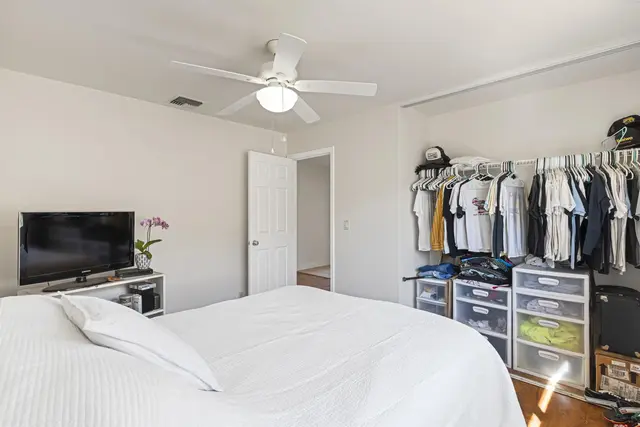 Listing Image for 35 Polale St 25 of 36